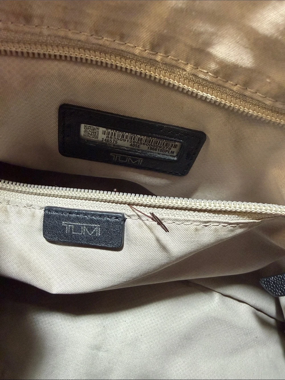 Tumi versatile crossbody